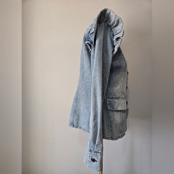 MAZIK NWT Ruffled Denim Button Up Jacket. Size Small - Picture 5 of 12